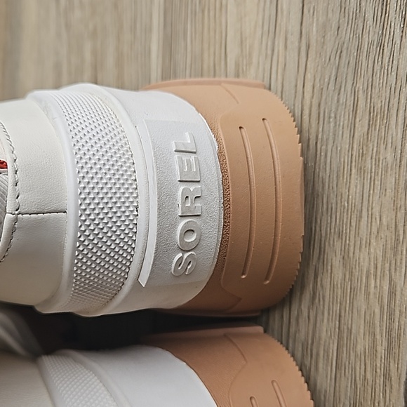 Sorel Cream Leather Brex Chelsea Boots 11 NWT - Picture 6 of 10